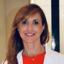 Portrait of Dra. Adriana Izquierdo